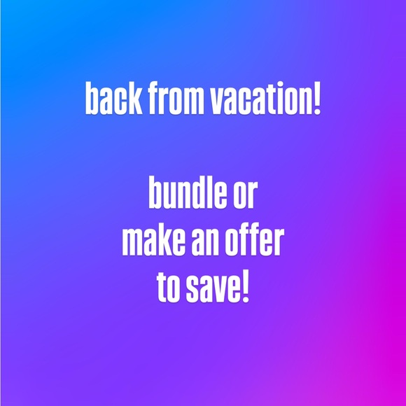 Meet your Posher, Emily! 🌈💖👖 - Picture 1 of 6